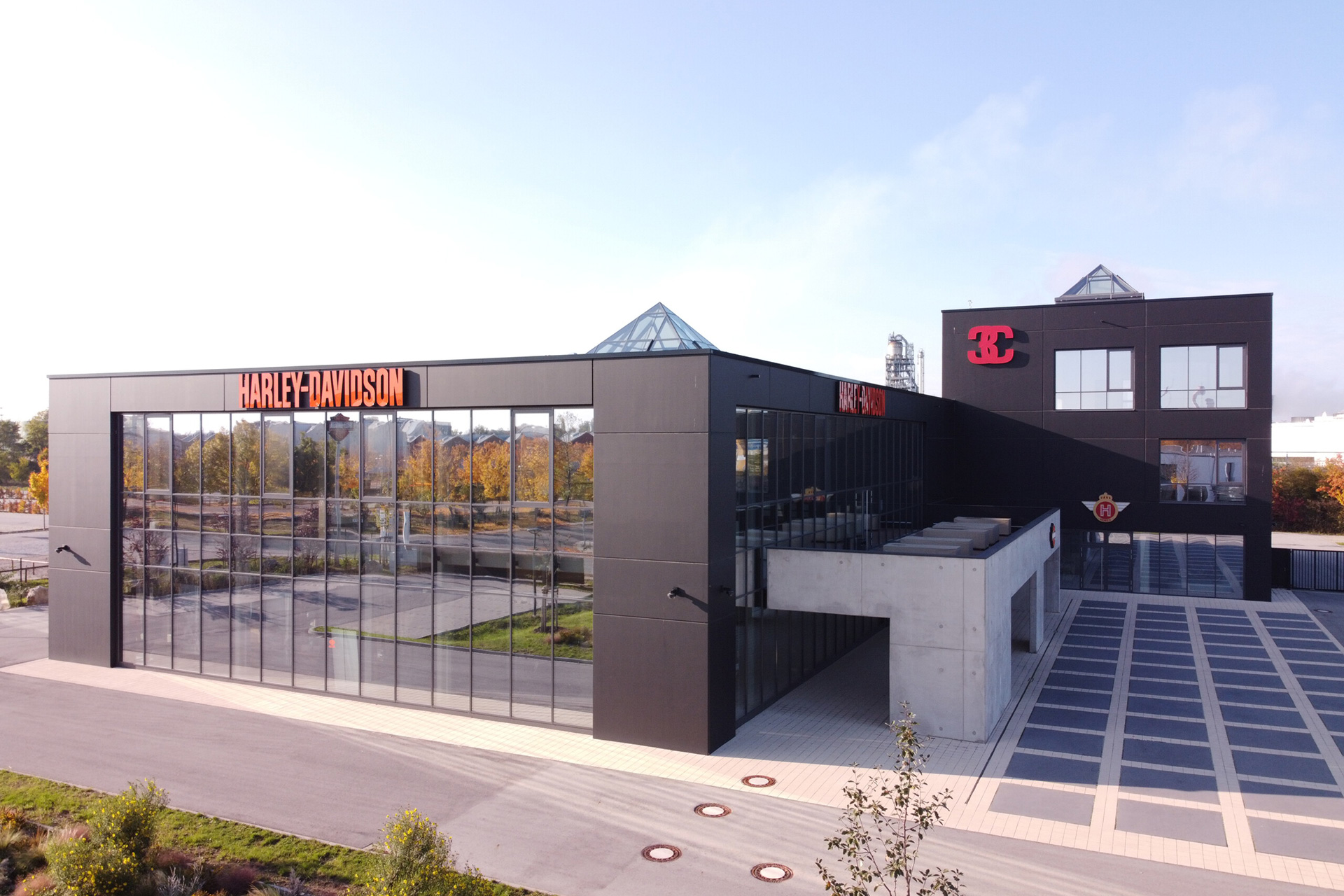 Fassade, Fenster und Türen von Metallbau Weingartner