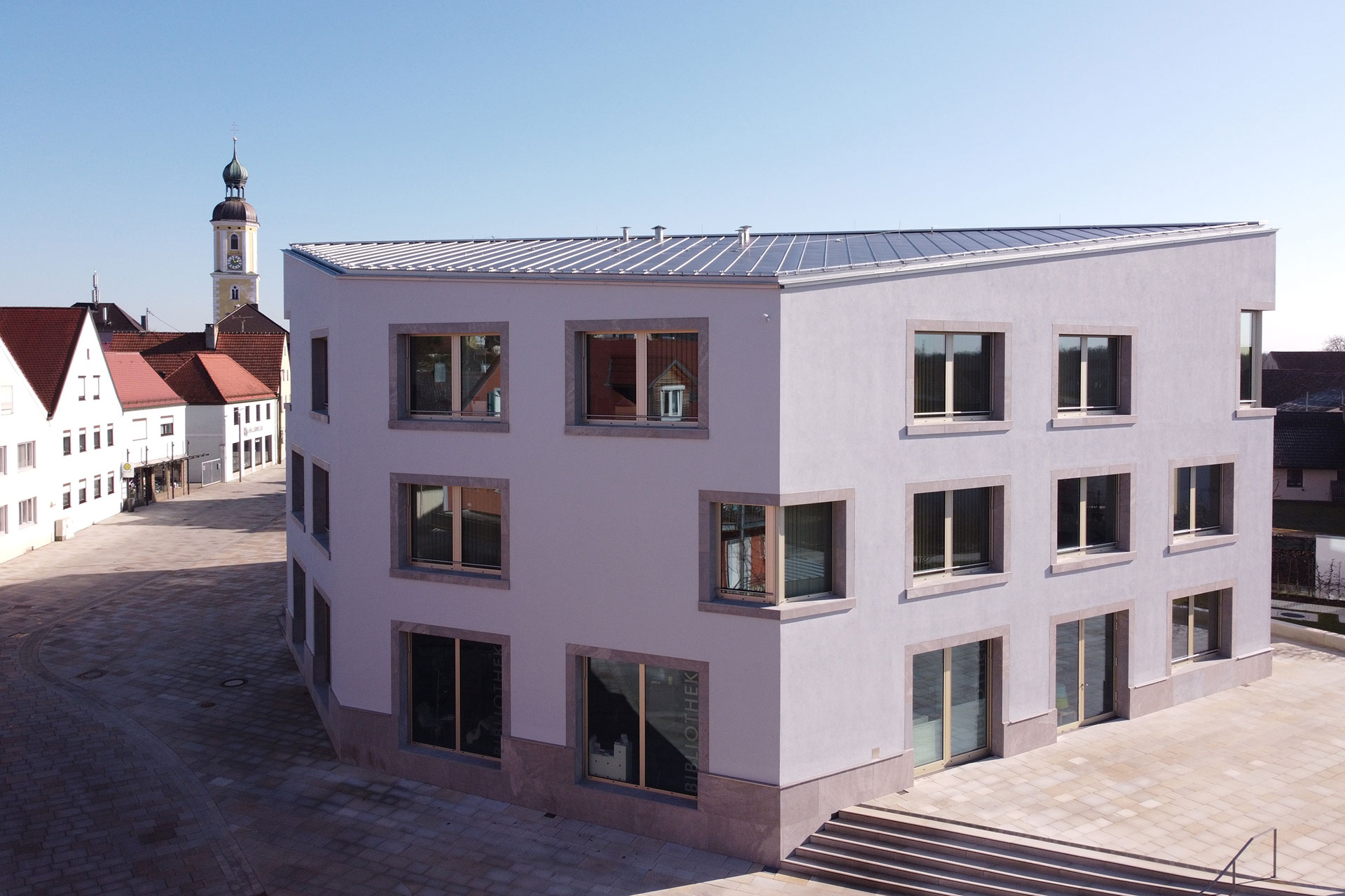 Aluminiumfenster für das Rathaus in Großmehring